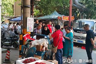 Càng già càng dẻo dai! Nhạc Phúc nửa hiệp 7, 5, 16 điểm, 3 điểm, 5 điểm, 3 điểm.